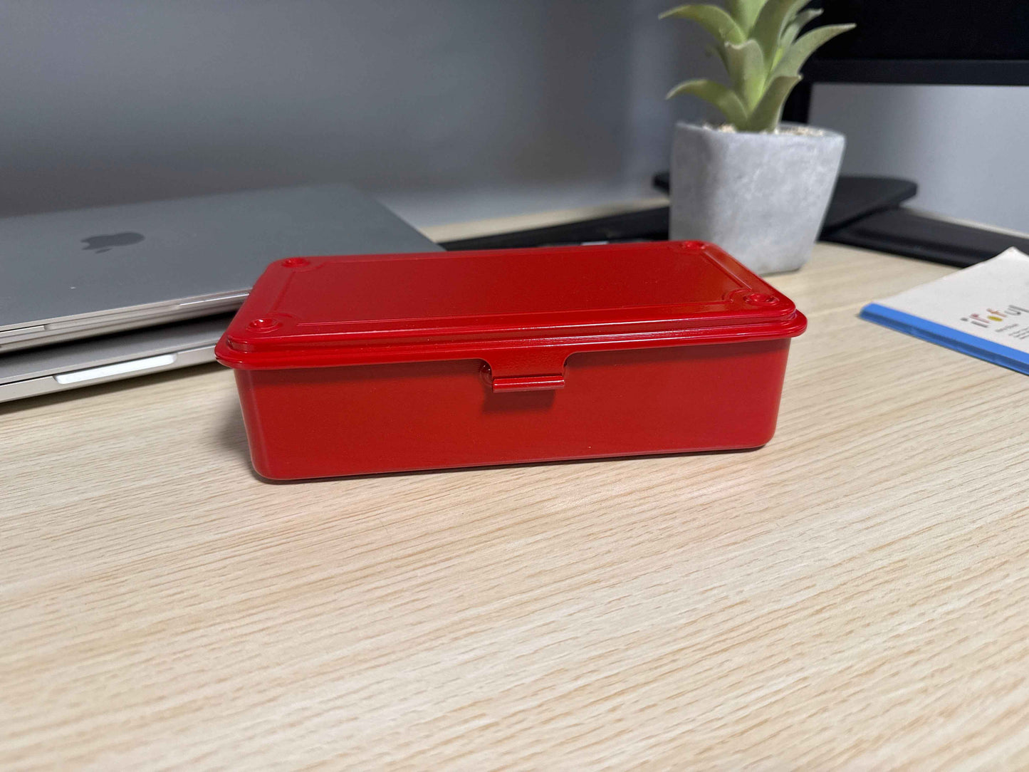 Toyo T-190 Stackable Tool Box
